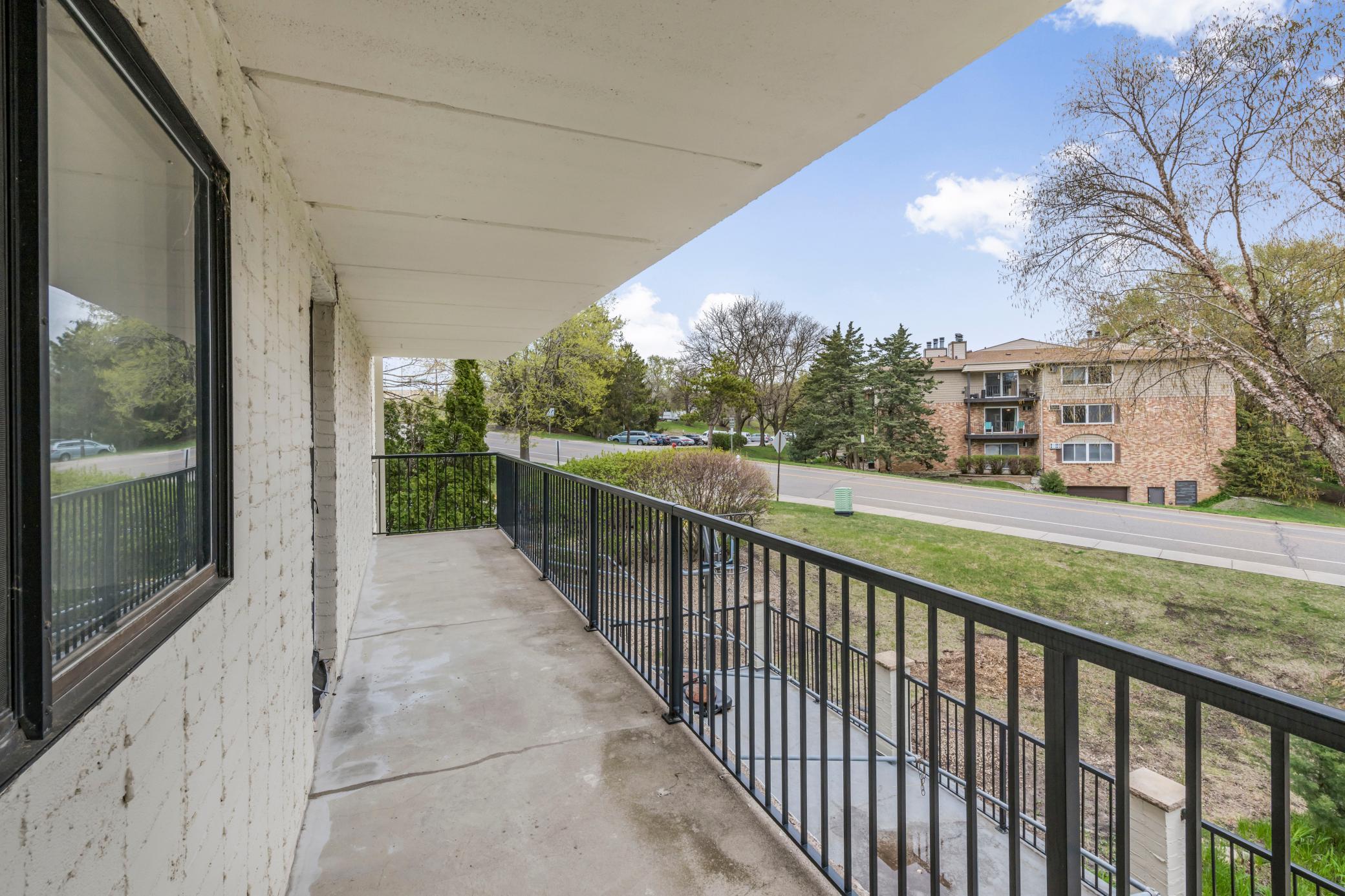 10401 Cedar Lake Road #319, Minnetonka, Minnesota image 19