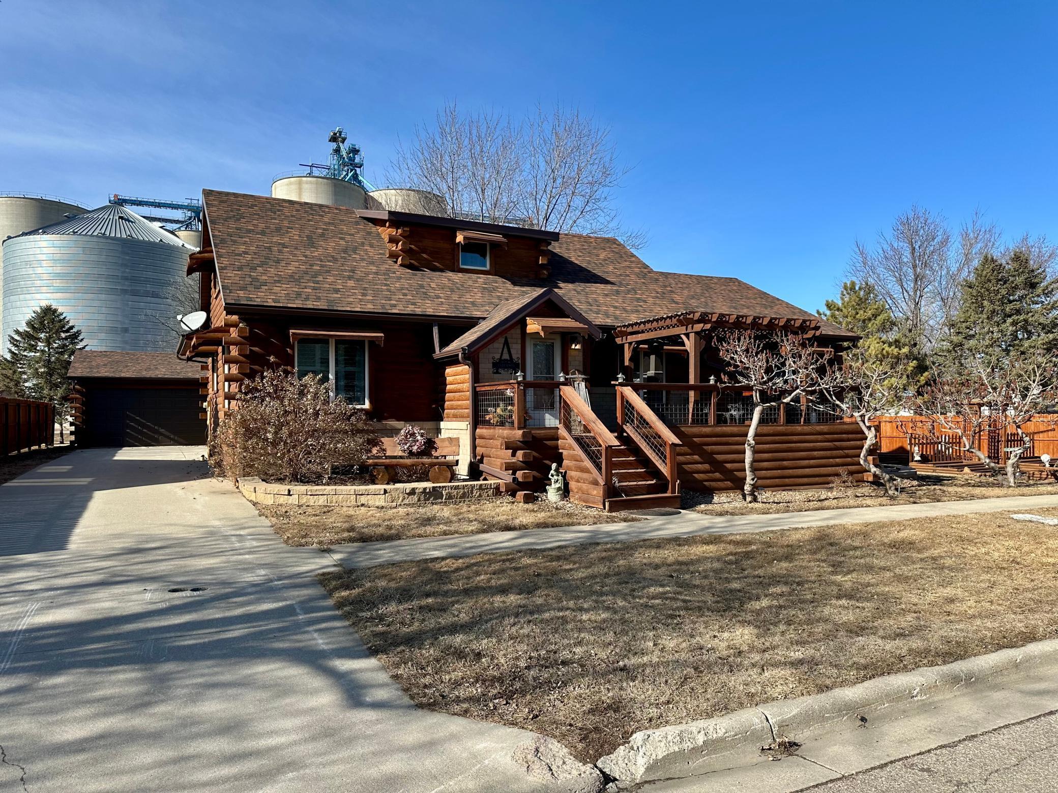 1210 3rd Avenue, Brewster, Minnesota image 2