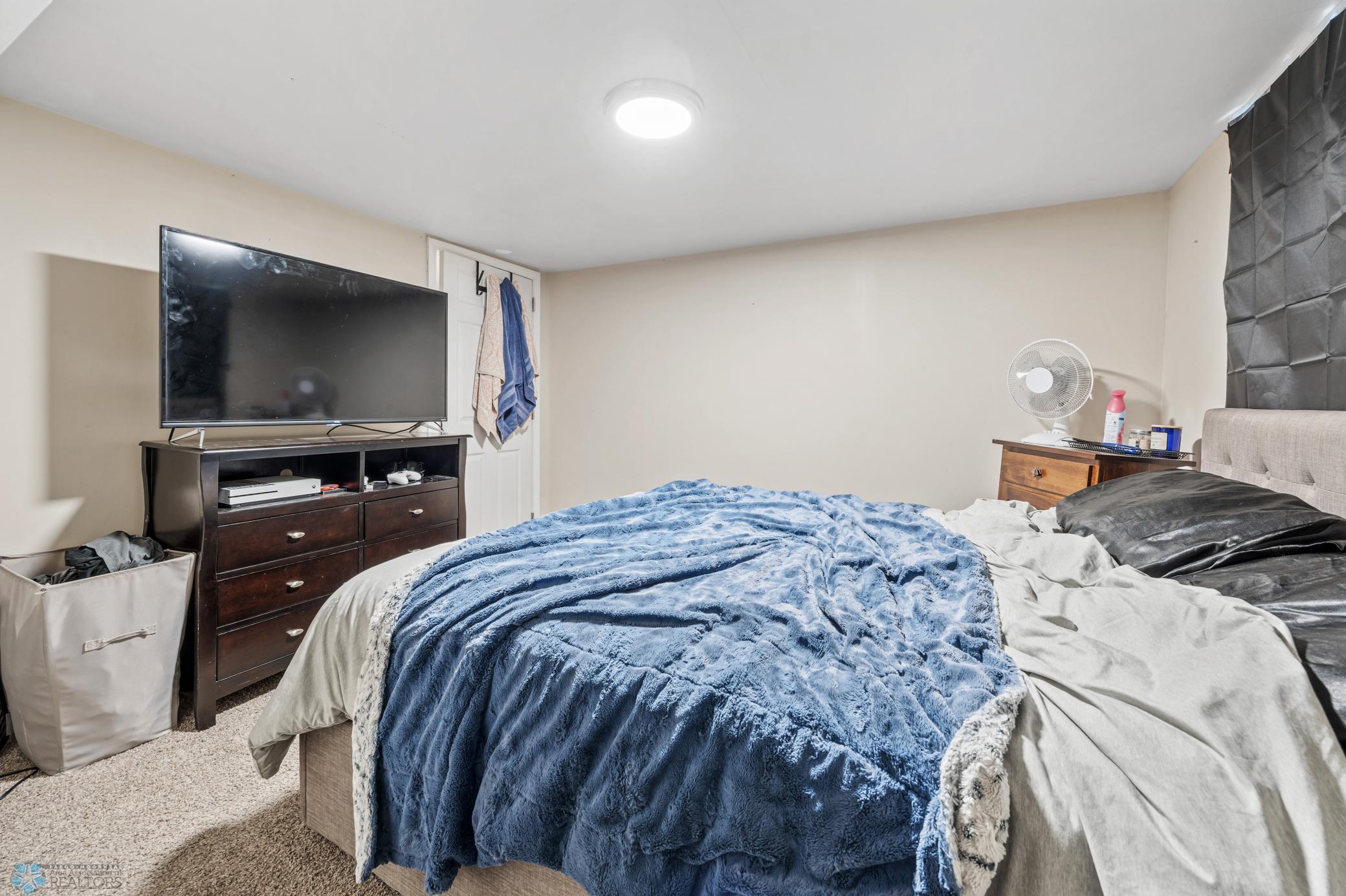 908 University Drive, Fargo, North Dakota image 18