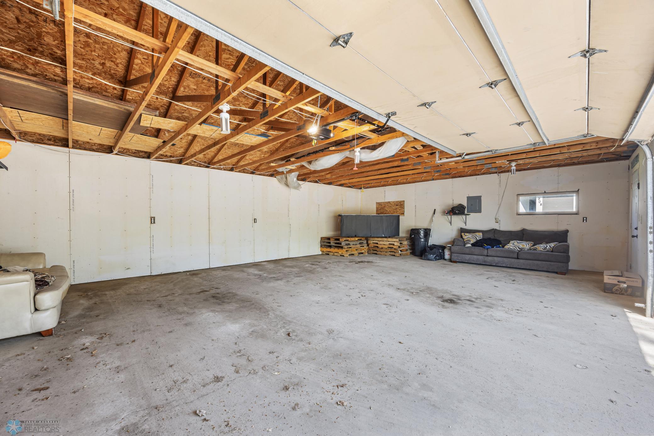 908 University Drive, Fargo, North Dakota image 24
