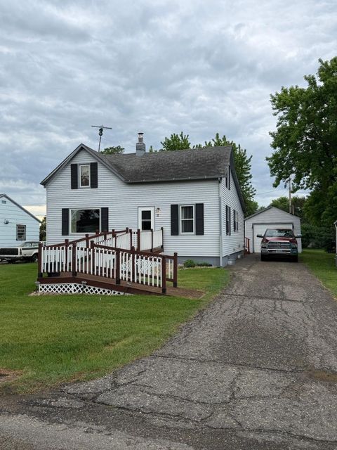 Homes For Sale - 11 4th Street<br/> Sabin, MN 56580