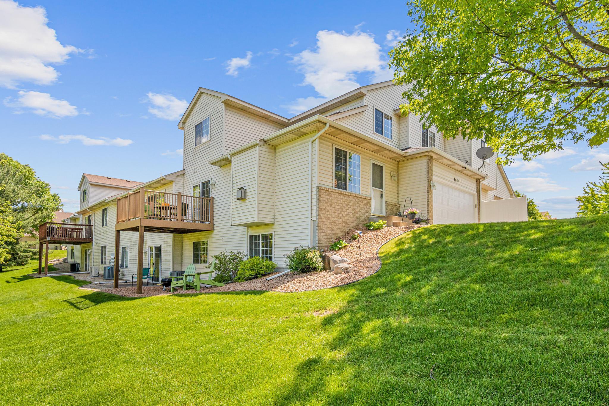6841 Benton Circle, Inver Grove Heights, Minnesota image 1