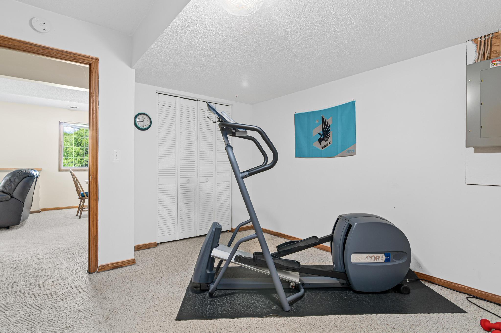 6841 Benton Circle, Inver Grove Heights, Minnesota image 29