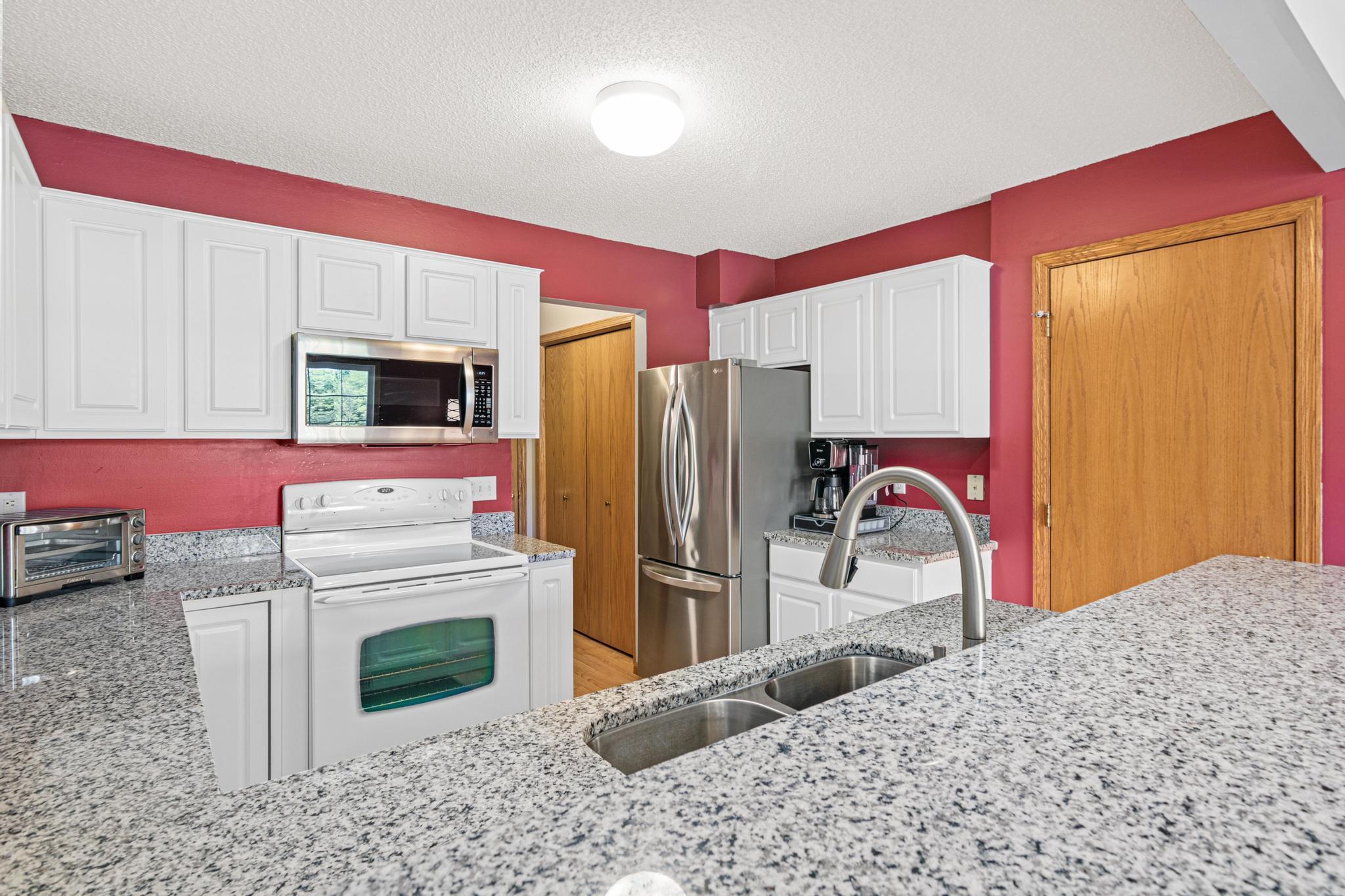 6841 Benton Circle, Inver Grove Heights, Minnesota image 15