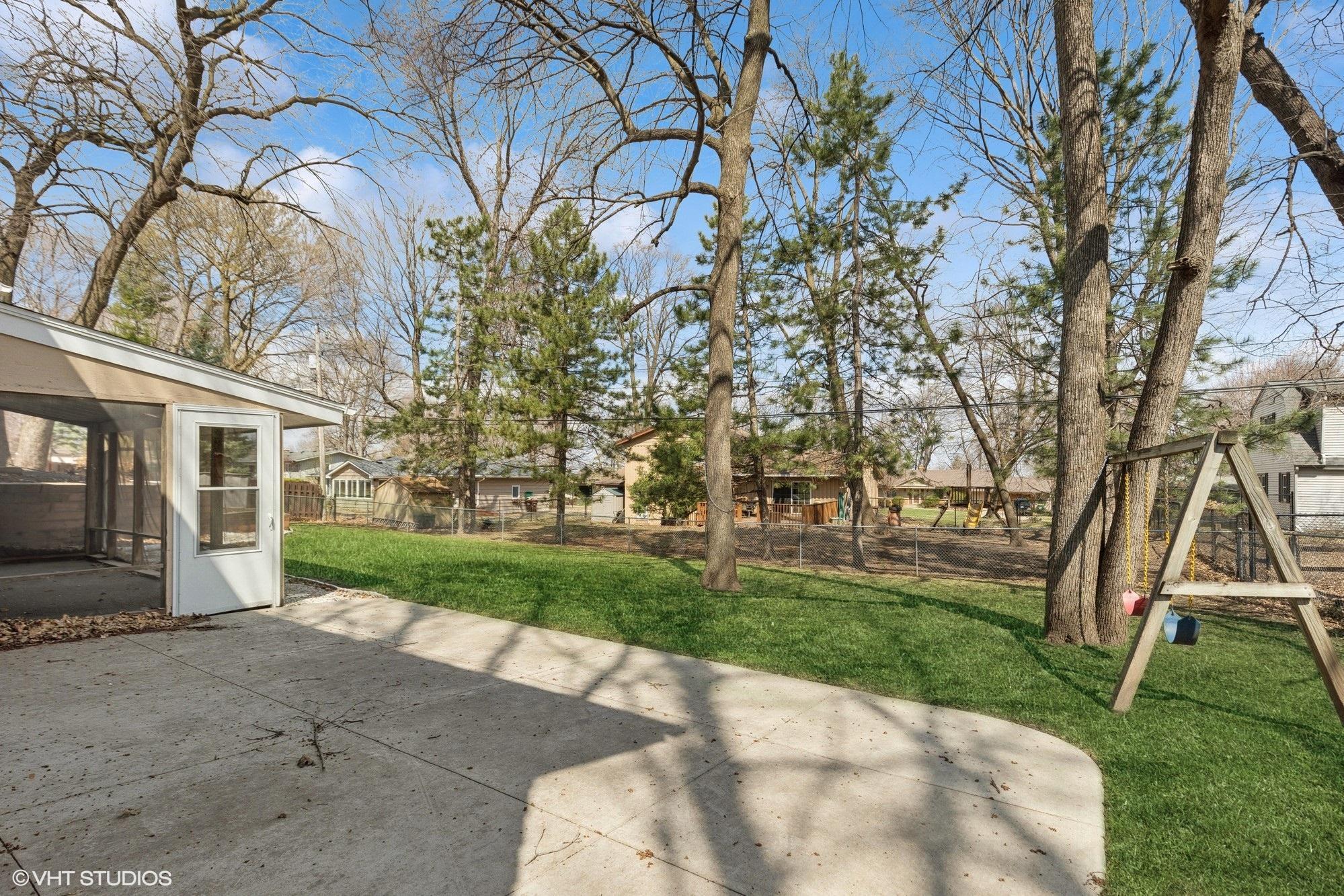 3208 Highland Drive, Burnsville, Minnesota image 38