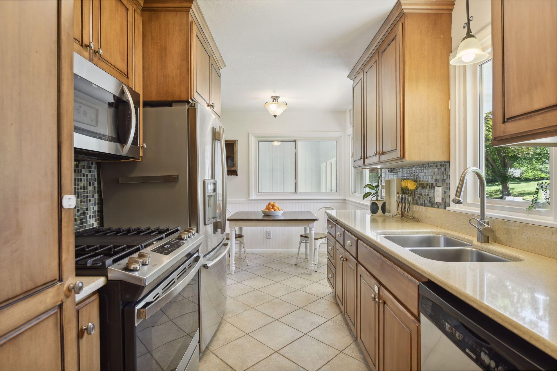 5240 Birch Road, Minnetonka, Minnesota image 12