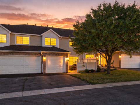Townhouse For Sale - 11412 Elmwood Avenue<br/> Champlin, MN 55316