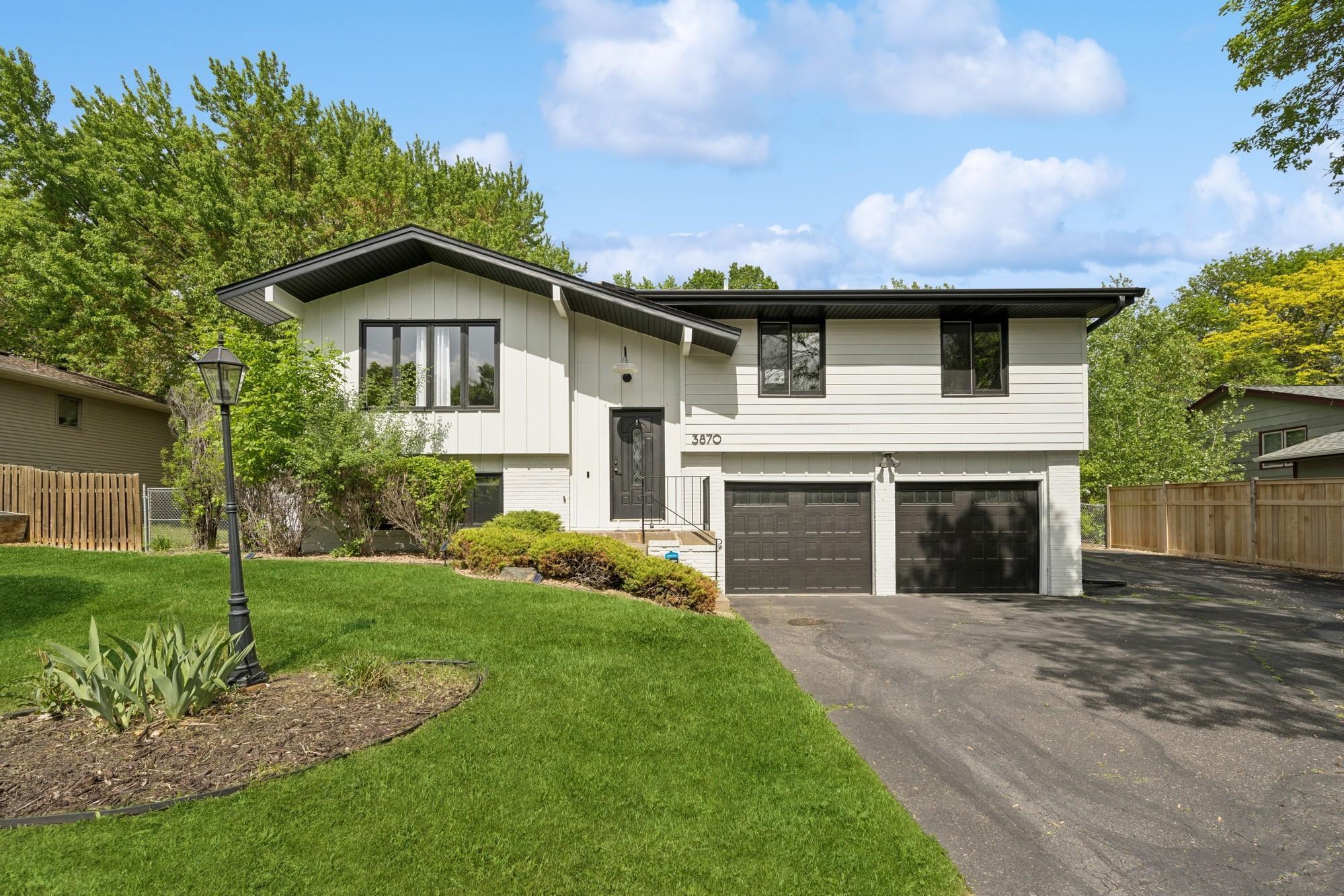 3870 Harbor Lane, Plymouth, Minnesota image 1