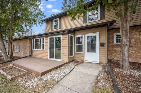 Homes For Sale - 328 S Redwood Drive<br/> Blue Earth County, Mankato, MN 56001