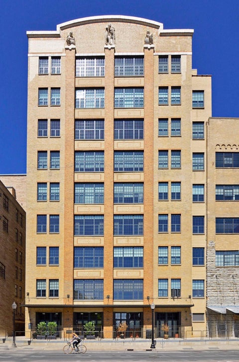 Condo For Sale - 700 S 2nd Street<br/> Minneapolis, MN 55401