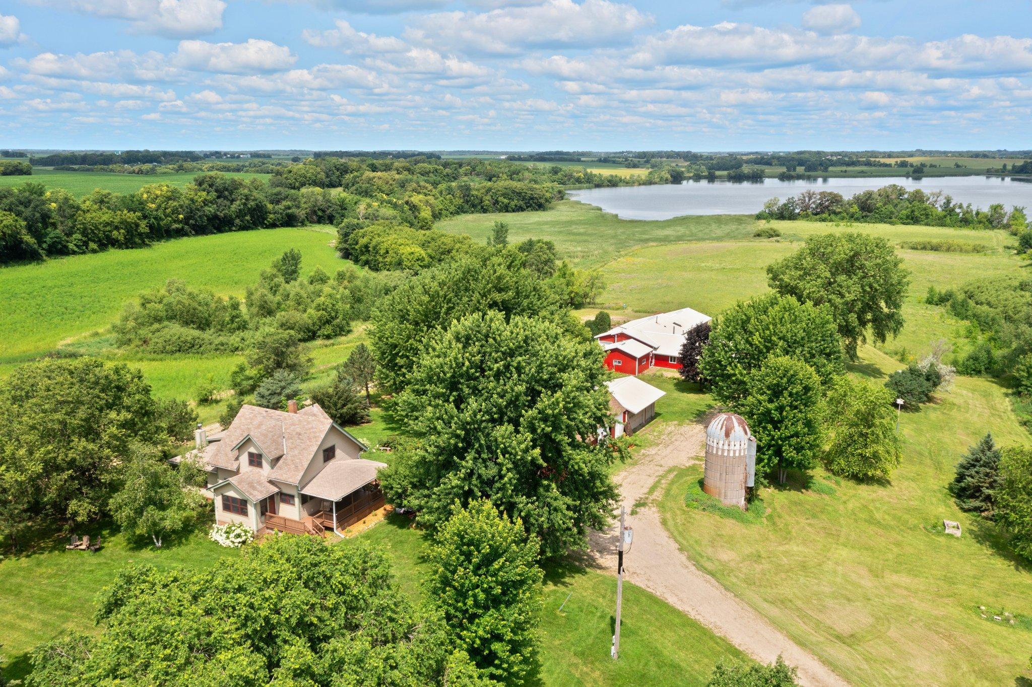 17634 240th Street, Hutchinson, Minnesota image 1
