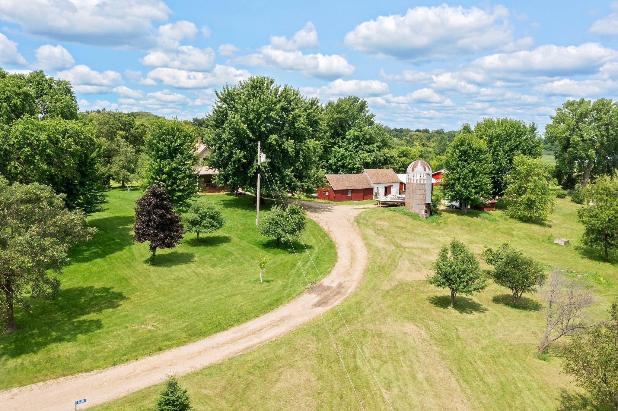 17634 240th Street, Hutchinson, Minnesota image 9