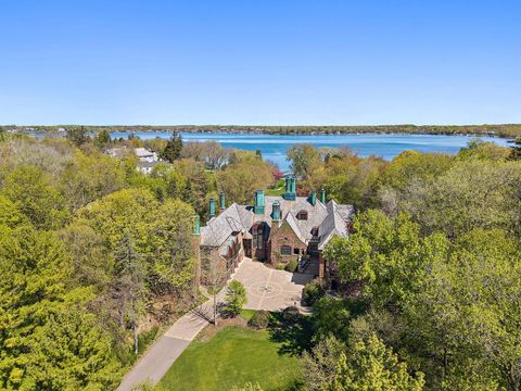 Homes For Sale - 17950 Breezy Point Road<br/> Wayzata, MN 55391