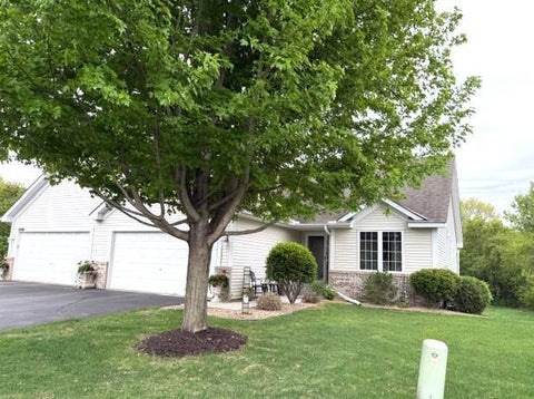 Townhouse For Sale - 14350 Hummingbird Street<br/> Andover, MN 55304
