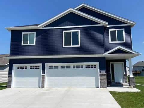 Homes For Sale - 1819 67th Avenue<br/> Fargo, ND 58104