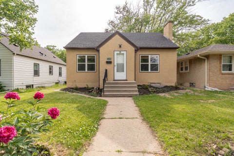 Homes For Sale - 3321 Beard Avenue<br/> Minneapolis, MN 55422