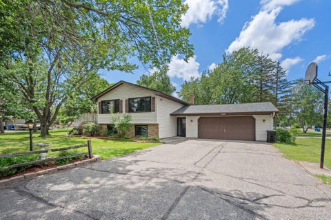 Homes For Sale - 12216 Oakview Avenue<br/> Becker, MN 55308