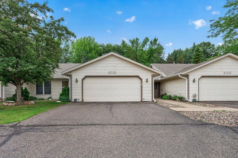 Townhouse For Sale - 6710 Buckley Circle<br/> Inver Grove Heights, MN 55076