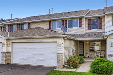 Townhouse For Sale - 915 Harmony Path<br/> Young America, MN 55397