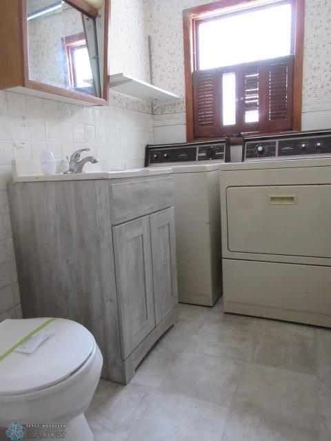 Sabin, Minnesota 56580, United States, 3 Bedrooms Bedrooms, ,2 BathroomsBathrooms,Residential,Pending,60058