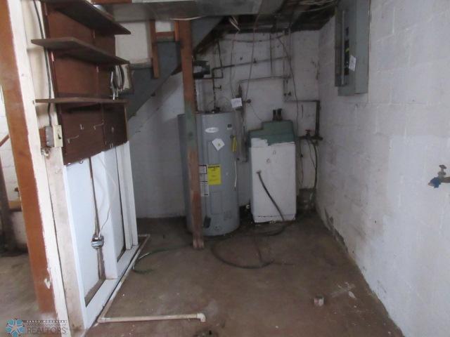 Sabin, Minnesota 56580, United States, 3 Bedrooms Bedrooms, ,2 BathroomsBathrooms,Residential,Pending,60058