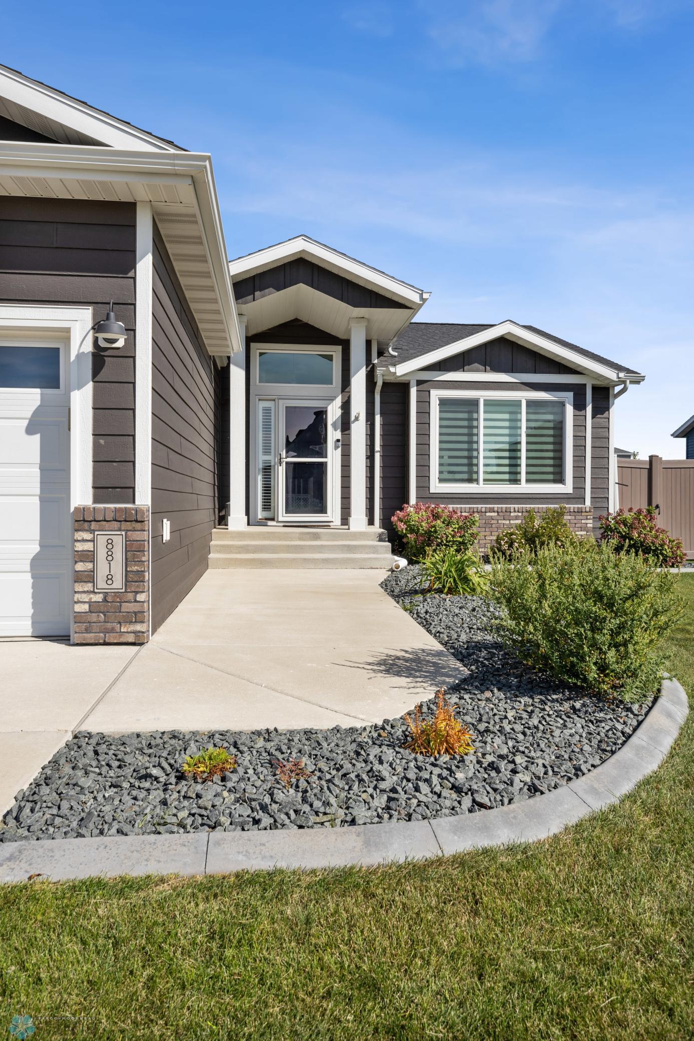 Horace, North Dakota 58047, United States, 4 Bedrooms Bedrooms, ,3 BathroomsBathrooms,Residential,Active,213587