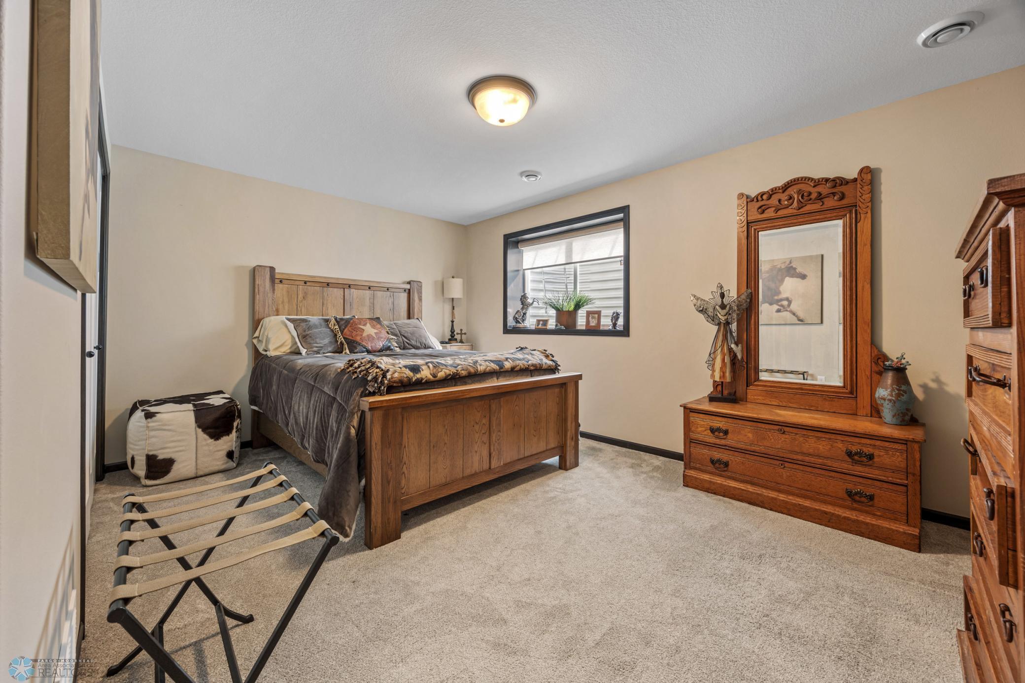 Horace, North Dakota 58047, United States, 4 Bedrooms Bedrooms, ,3 BathroomsBathrooms,Residential,Active,213587