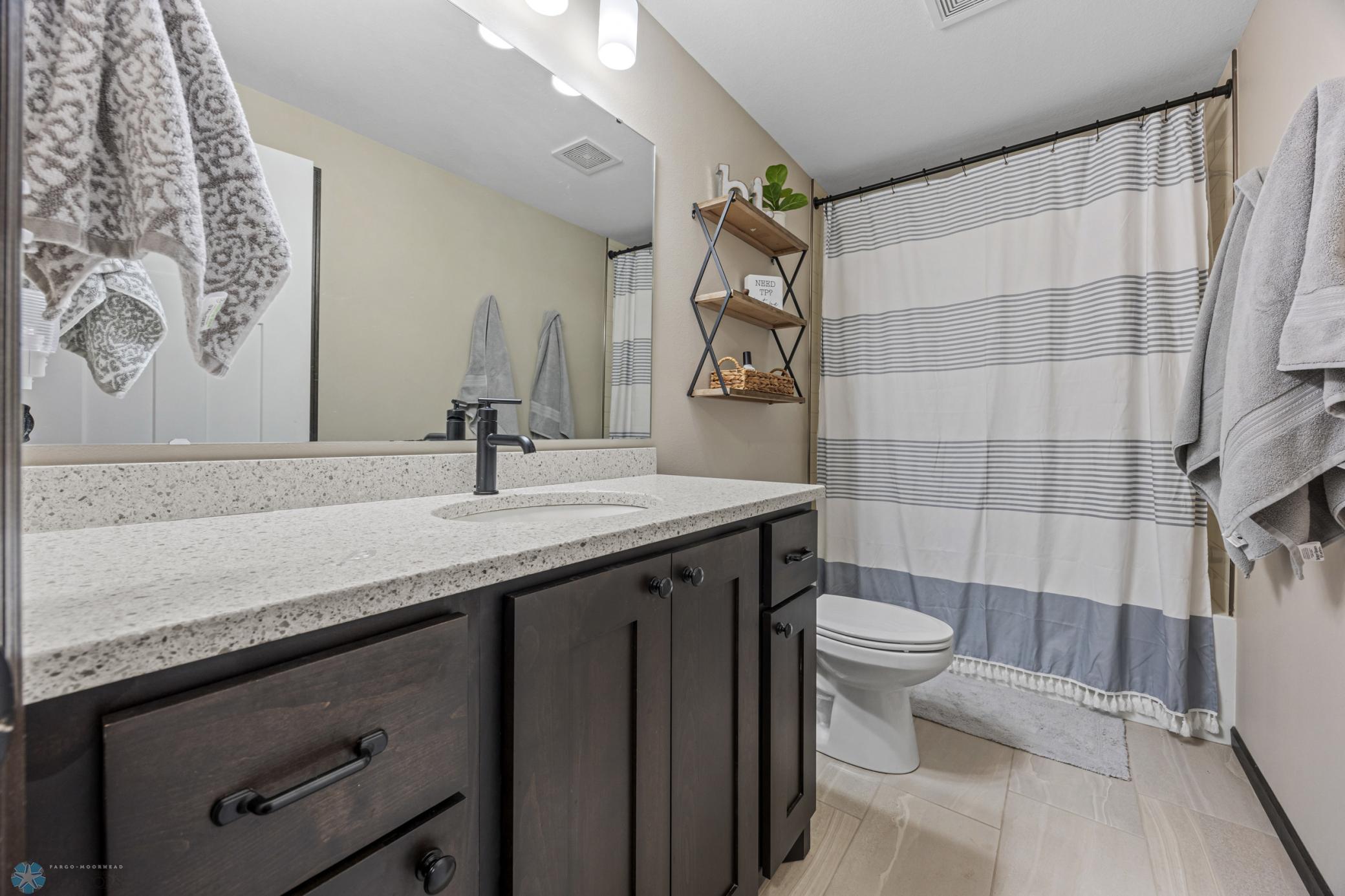 Horace, North Dakota 58047, United States, 4 Bedrooms Bedrooms, ,3 BathroomsBathrooms,Residential,Active,213587