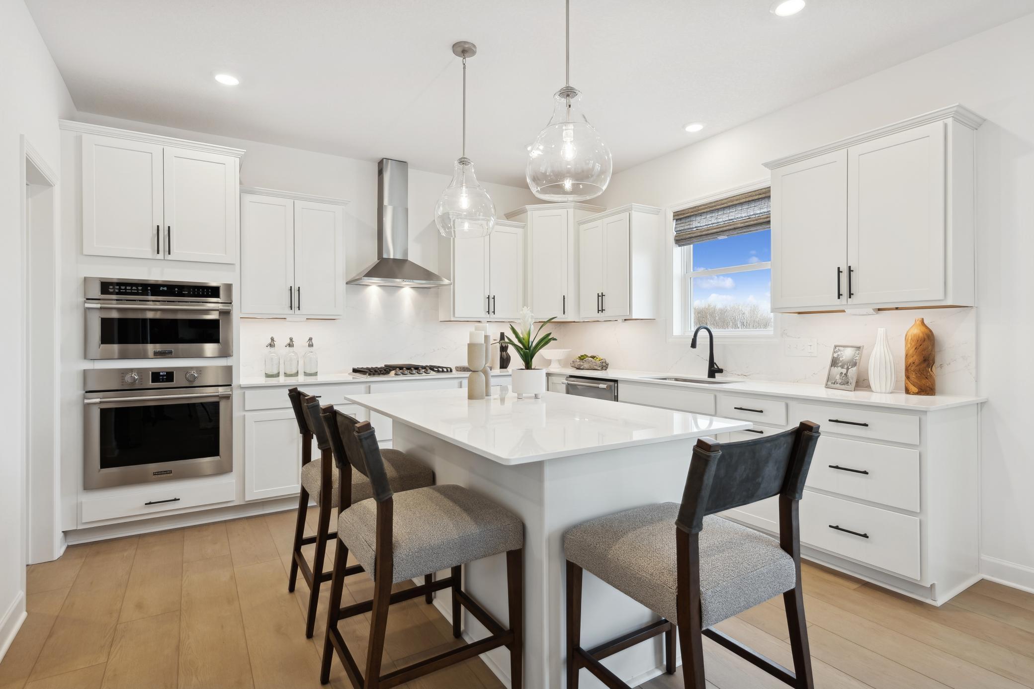 716 Longmeadow Lane, Waconia, Minnesota image 3