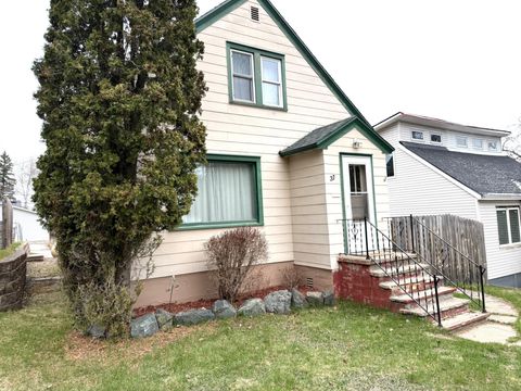 Homes For Sale - 37 E Boundary Street<br/> Ely, MN 55731