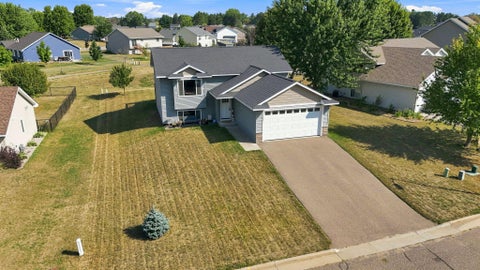 Homes For Sale - 1381 Pheasant Run<br/> New Richmond, WI 54017