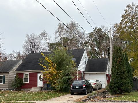 Apartment For Sale - 1313 10th Avenue<br/> Moorhead, MN 56560