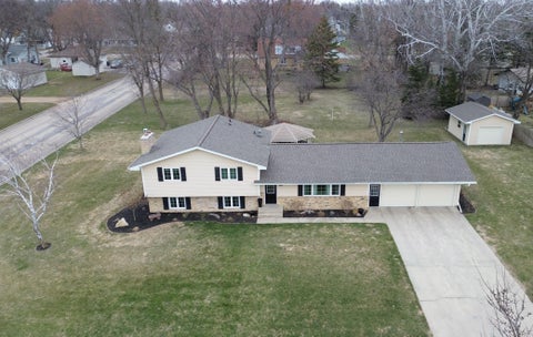 Homes For Sale - 404 W 9th Street<br/> Morris, MN 56267