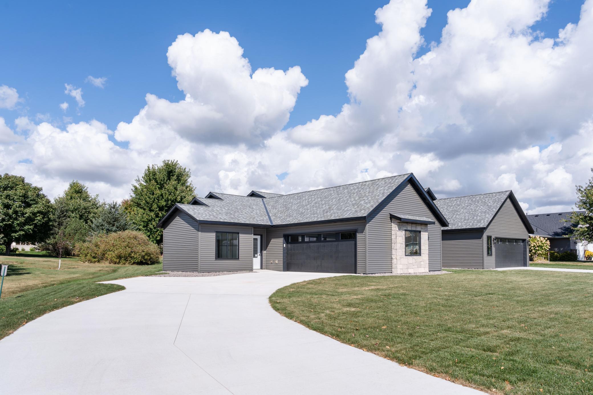 724 Westland Lane, New London, Minnesota image 3