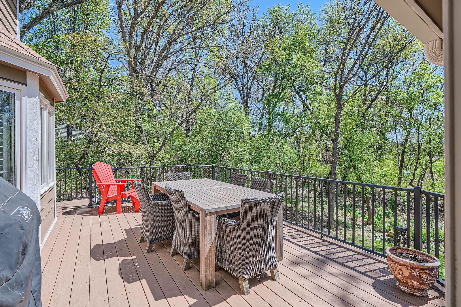 1237 Summit Oaks Drive, Burnsville, Minnesota image 28