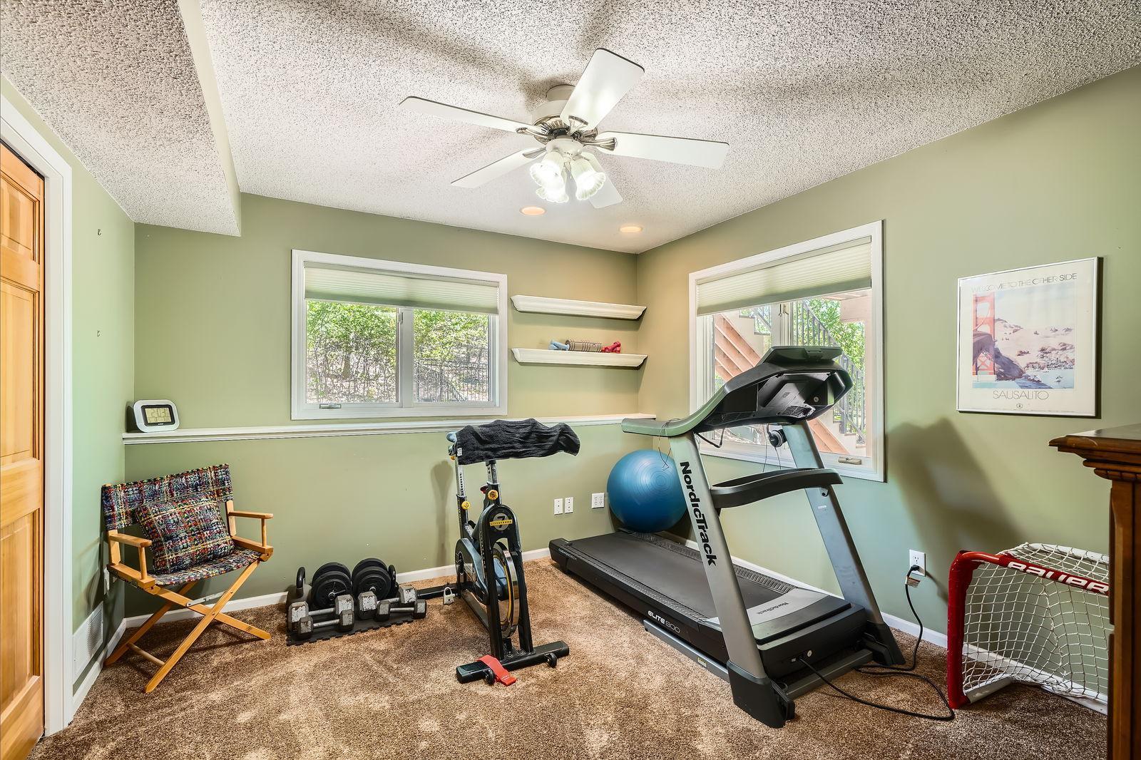 1237 Summit Oaks Drive, Burnsville, Minnesota image 26