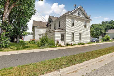 Multifamily For Sale - 232 E Broadway Street<br/> Rockville, MN 56369