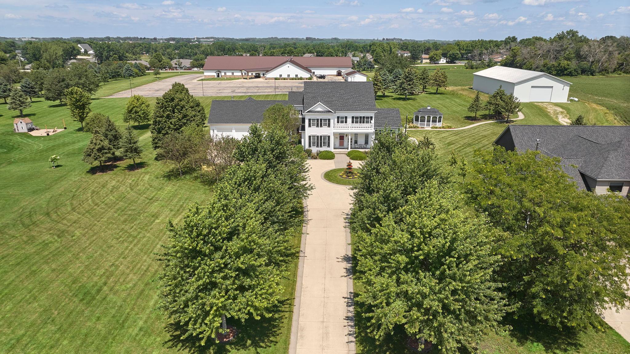 805 Timothy Drive, Stewartville, Minnesota image 2
