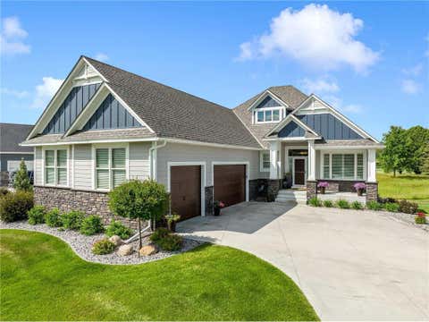 Homes For Sale - 1910 Annika Drive<br/> Washington County, Lake Elmo, MN 55042
