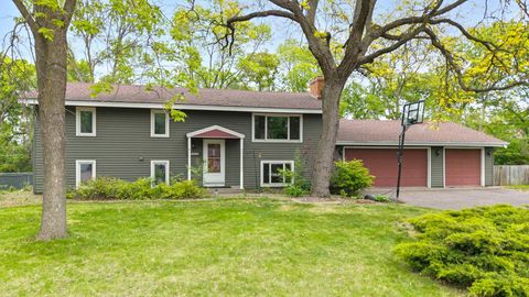 Homes For Sale - 10233 Washburn Circle<br/> Minneapolis, MN 55431