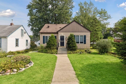 Homes For Sale - 1190 Ottawa Avenue<br/> Saint Paul, MN 55118