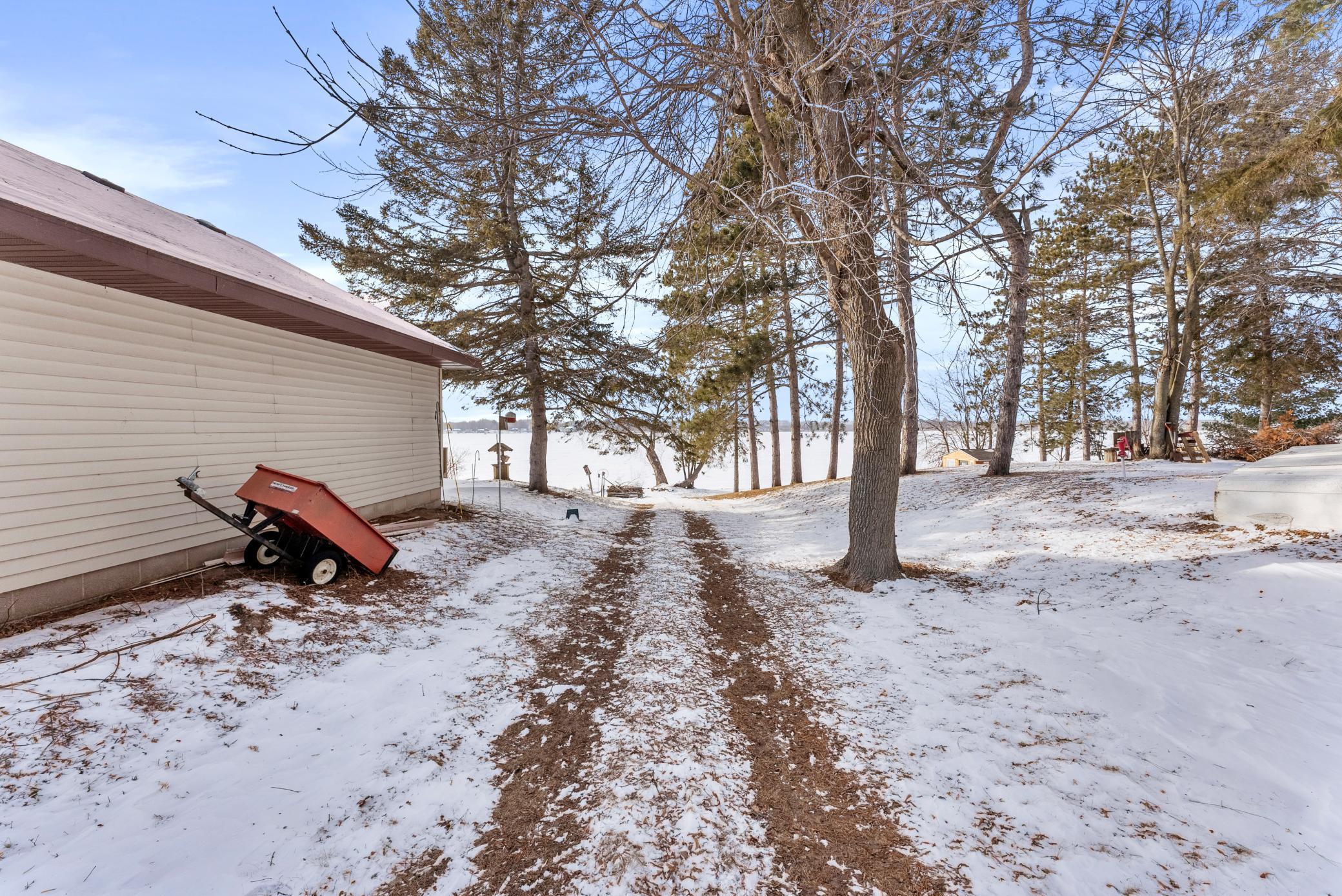 46350 Cedarcrest Trail, Harris, Minnesota image 32