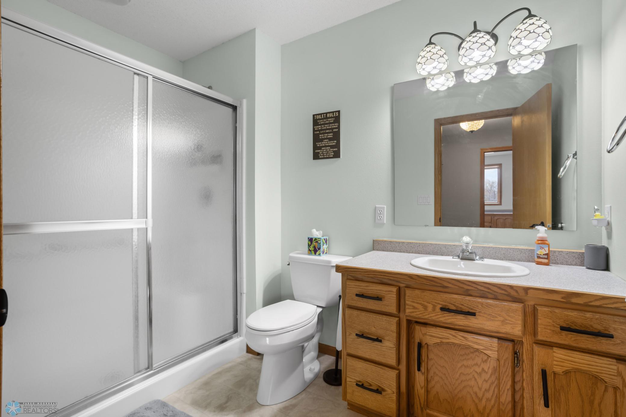 8112 Edward Drive, Wahpeton, North Dakota image 28