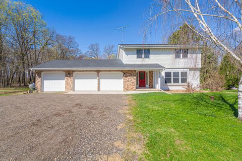 Homes For Sale - 450 Country View Lane<br/> Le Sueur, MN 56058