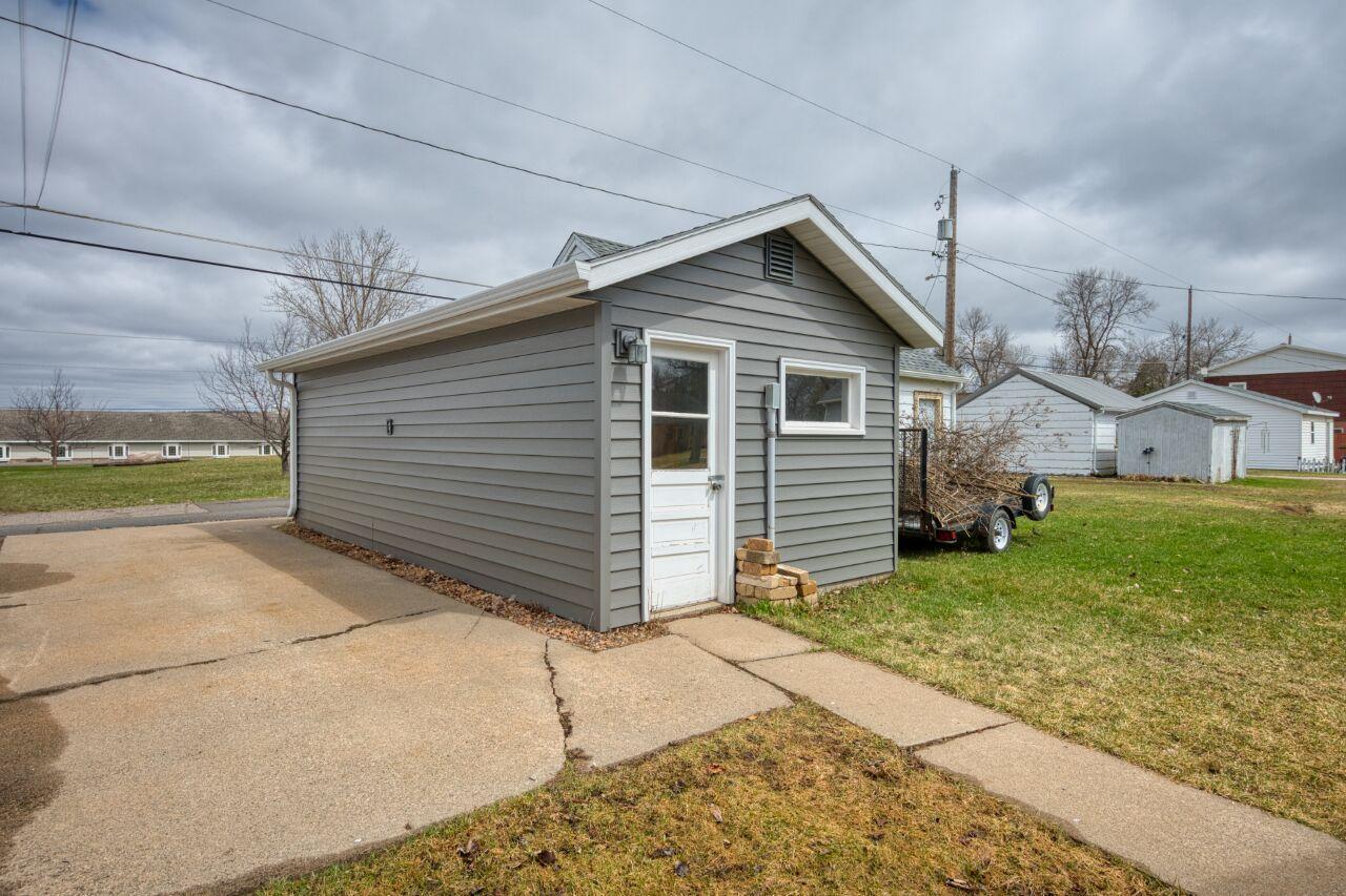 717 16th Street, Virginia, Minnesota image 30