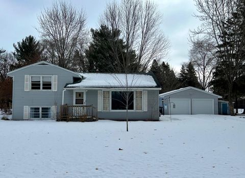 Homes For Sale - 18606 Riverwood Drive<br/> Little Falls, MN 56345