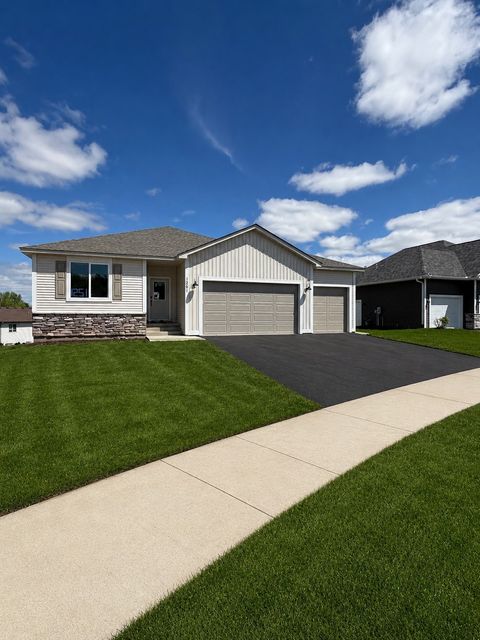 Homes For Sale - 1251 Trail Way<br/> New Richmond, WI 54017