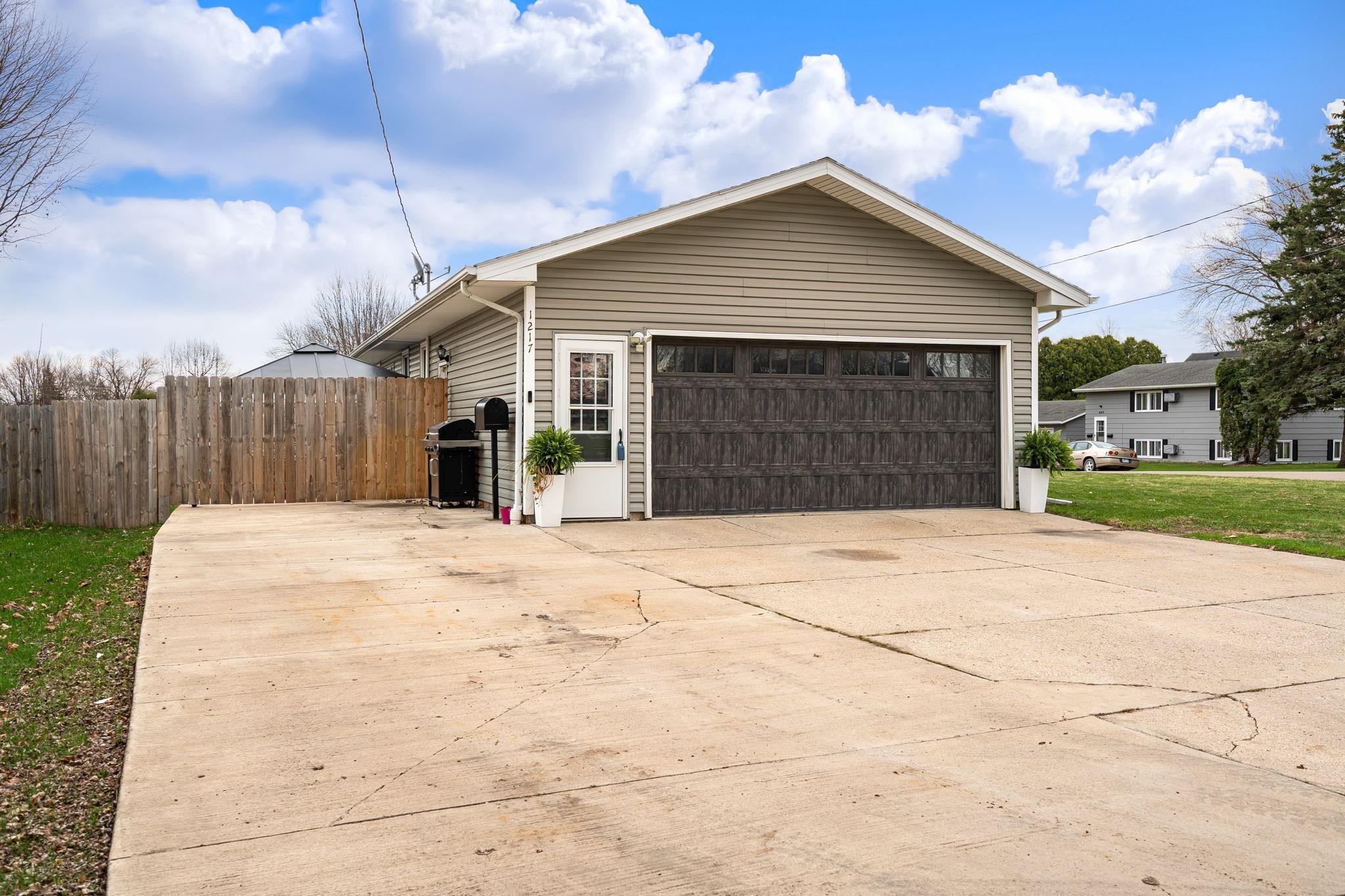 1217 Austin Road, Owatonna, Minnesota image 6