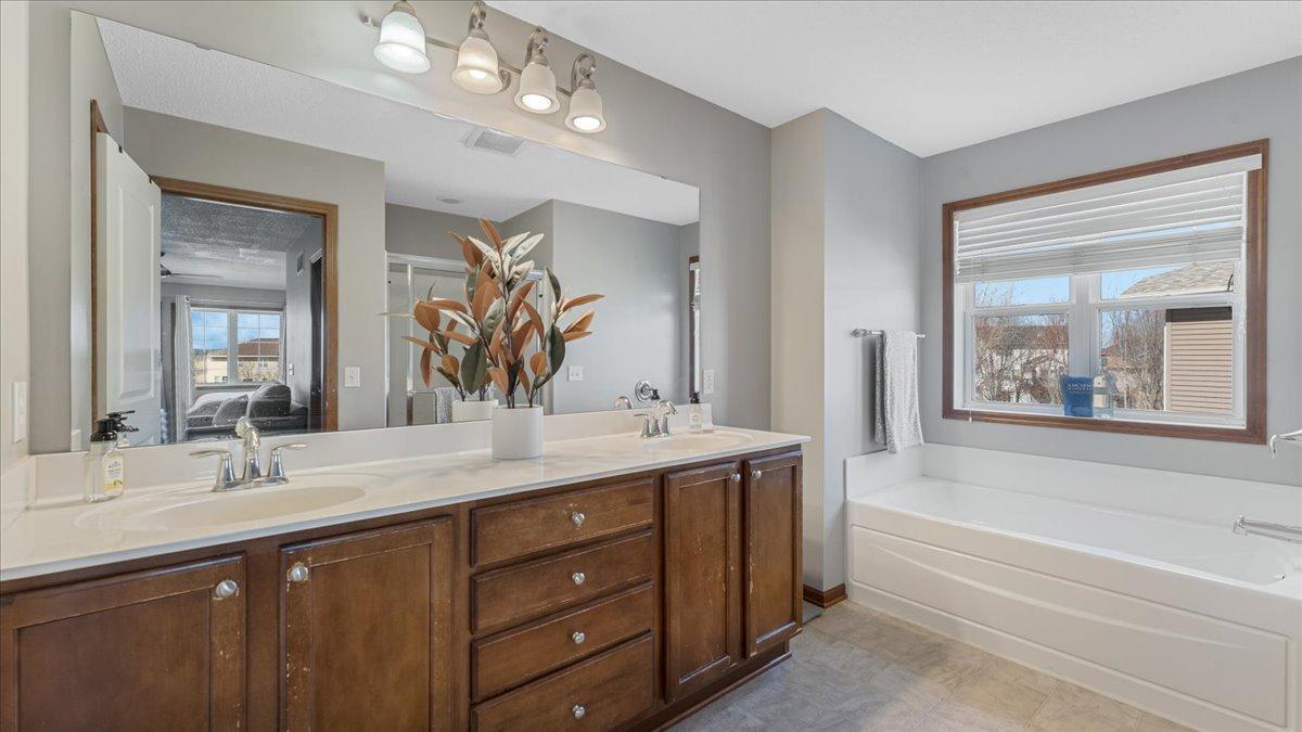 5536 Ramier Avenue, Rogers, Minnesota image 22