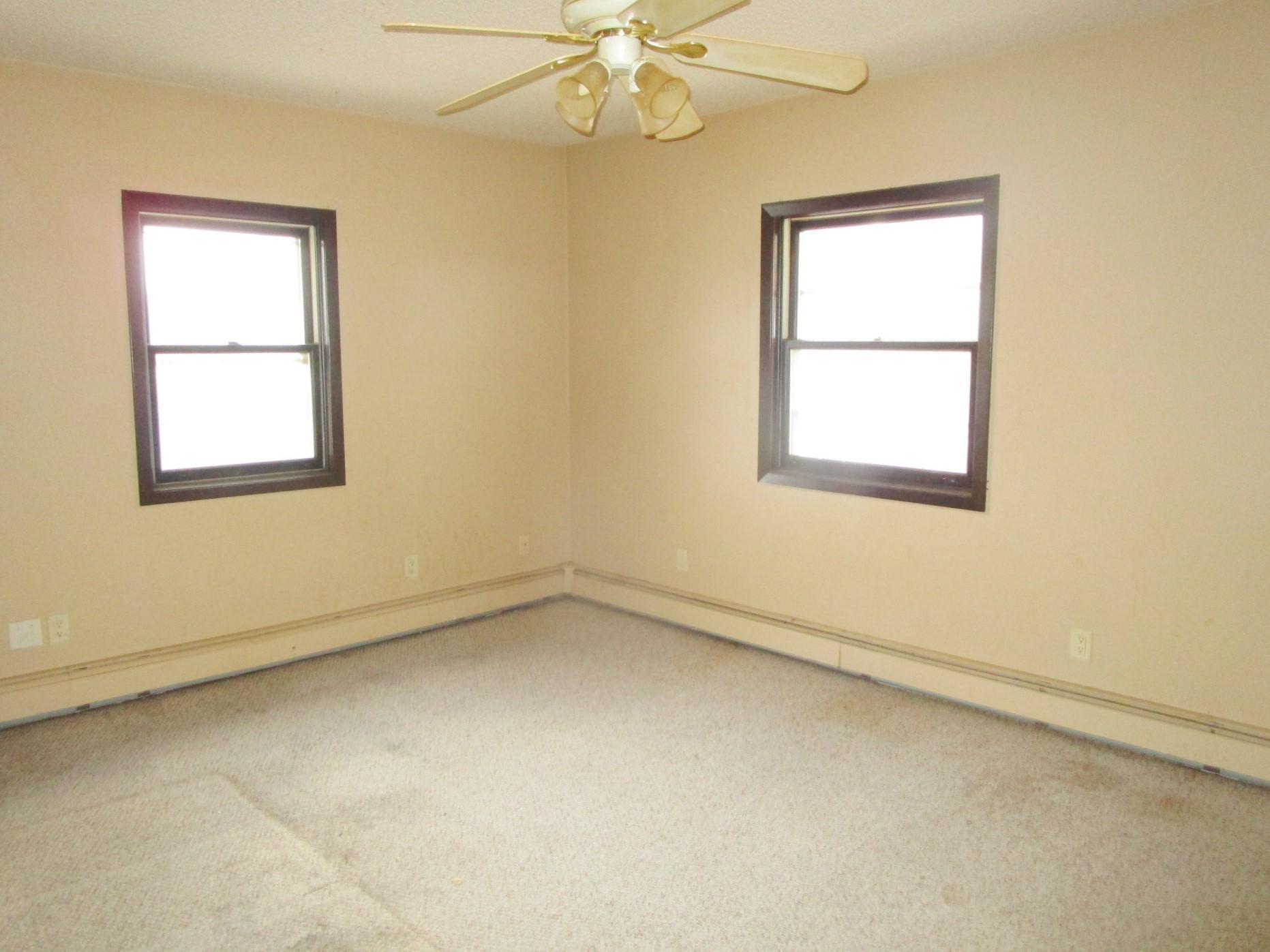 402 E Flynn Street, Redwood Falls, Minnesota image 7